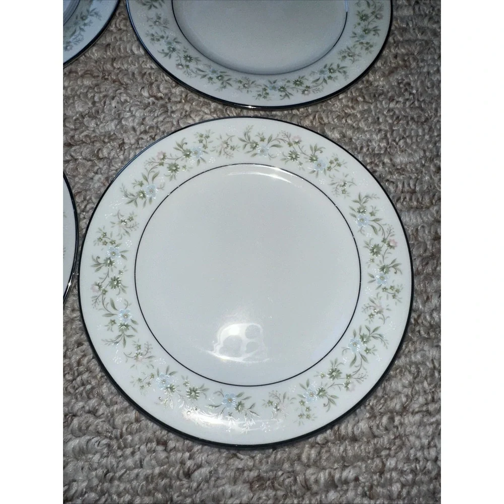Noritake China~Savannah 2031~Set‎ of 9 Bread Dessert Plates 6 3/8